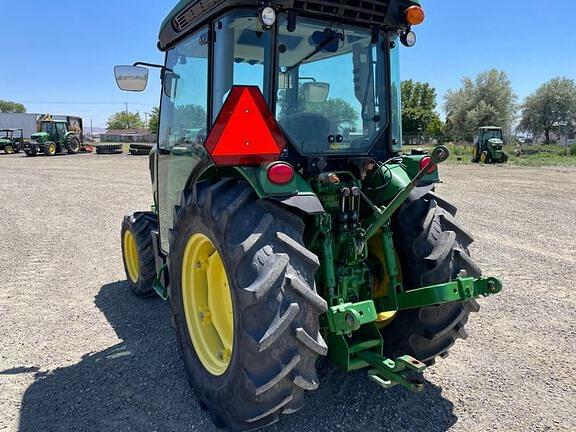 Image of John Deere 5090GN equipment image 2