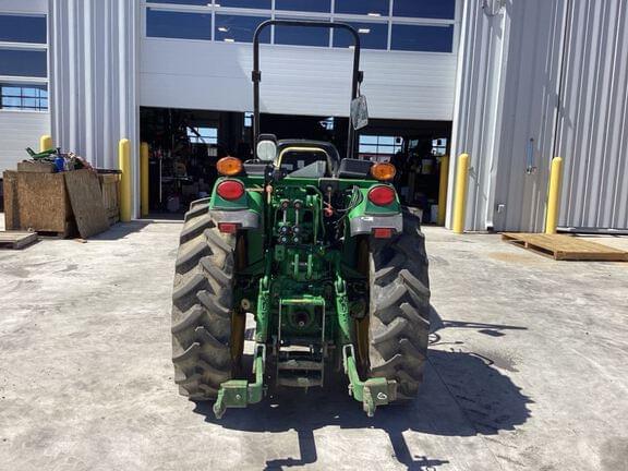 Image of John Deere 5090GV equipment image 3