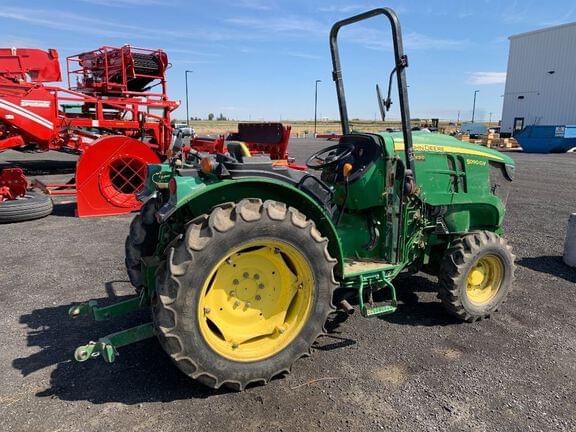 Image of John Deere 5090GV equipment image 3
