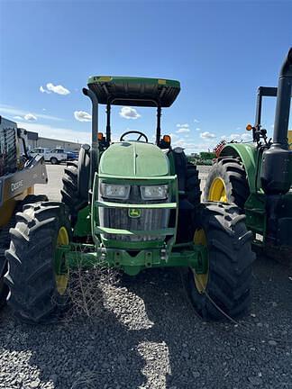 Image of John Deere 5090M equipment image 1