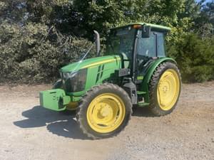 2019 John Deere 5090M Image