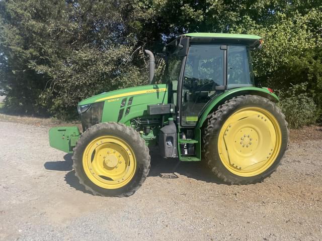 Image of John Deere 5090M equipment image 1