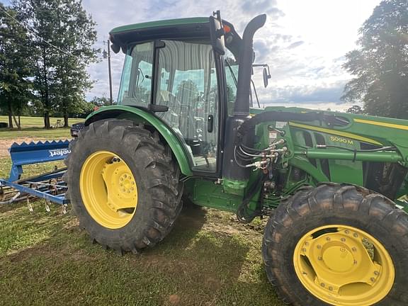 Image of John Deere 5090M equipment image 4