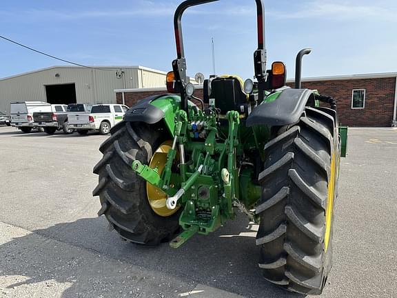 Image of John Deere 5090M Image 1