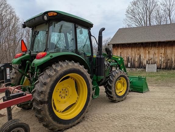 Image of John Deere 5090M equipment image 1