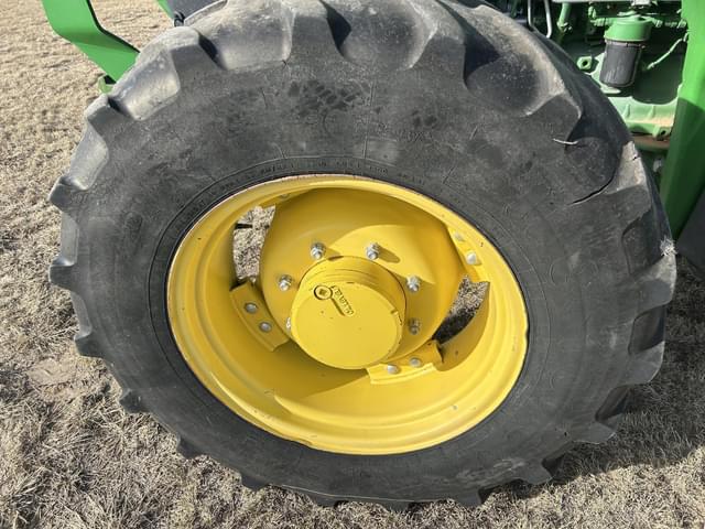 Image of John Deere 5090R equipment image 2
