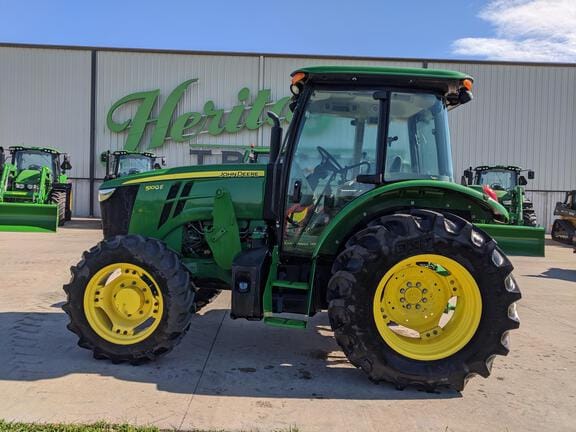 2019 John Deere 5100E Equipment Image0