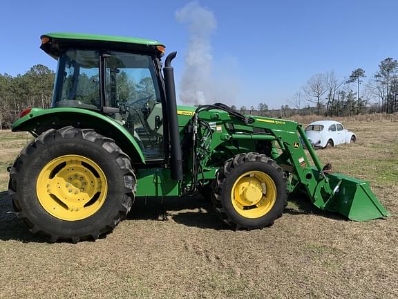 Image of John Deere 5100E equipment image 3