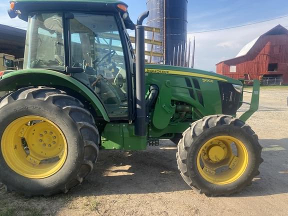 Image of John Deere 5100E Primary image