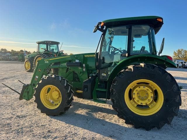 Image of John Deere 5100E equipment image 2