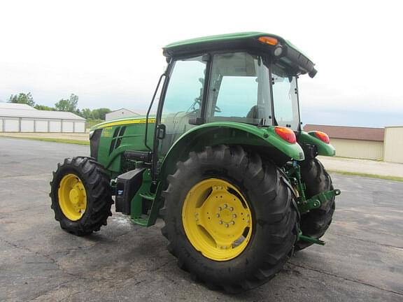 Image of John Deere 5100E equipment image 2