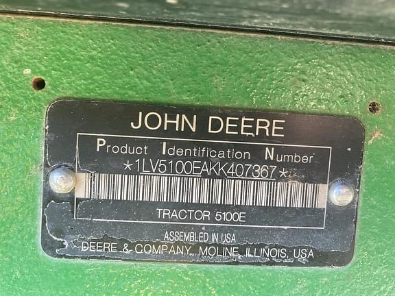 Image of John Deere 5100E equipment image 2