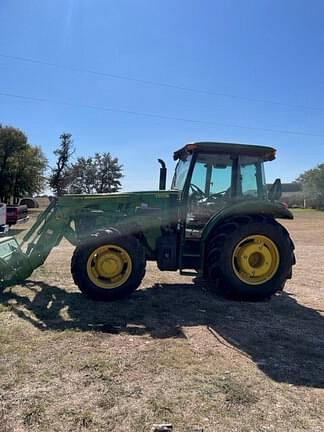 Image of John Deere 5100E Primary image