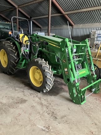 2019 John Deere 5100E Image