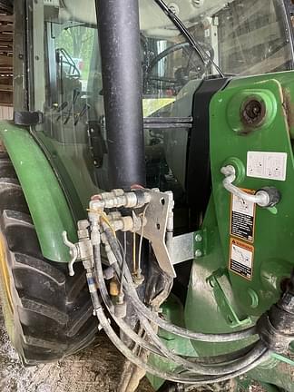 Image of John Deere 5100E equipment image 4