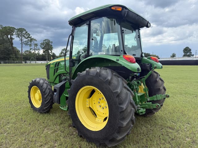 Image of John Deere 5100E equipment image 2