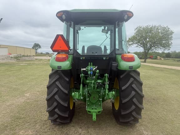Image of John Deere 5100E equipment image 3