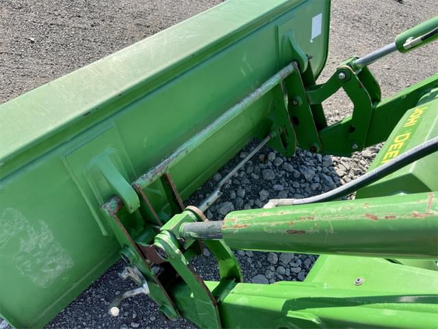 Image of John Deere 5100E equipment image 4