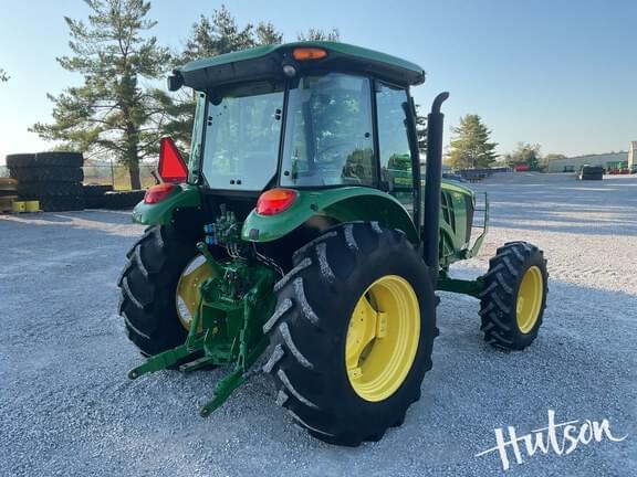 Image of John Deere 5100E equipment image 4