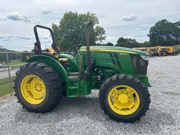 Image of John Deere 5100E equipment image 2