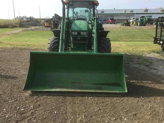 Image of John Deere 5100M equipment image 1