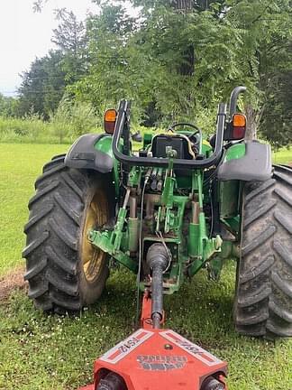 Image of John Deere 5100M equipment image 4
