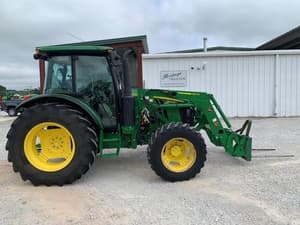 2019 John Deere 5100M Image
