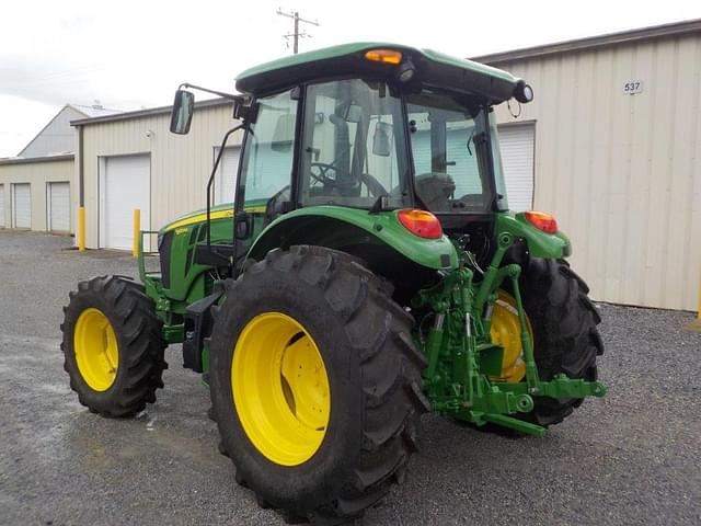 Image of John Deere 5100M equipment image 3