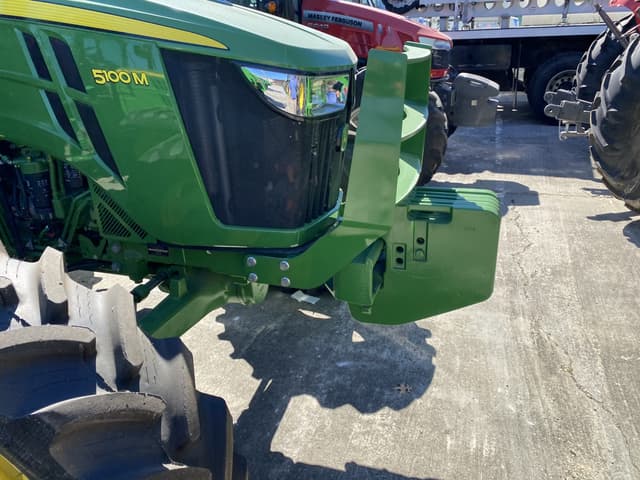 Image of John Deere 5100M equipment image 4