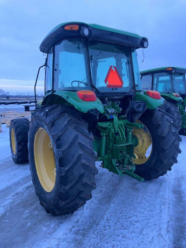 Image of John Deere 5100M equipment image 2