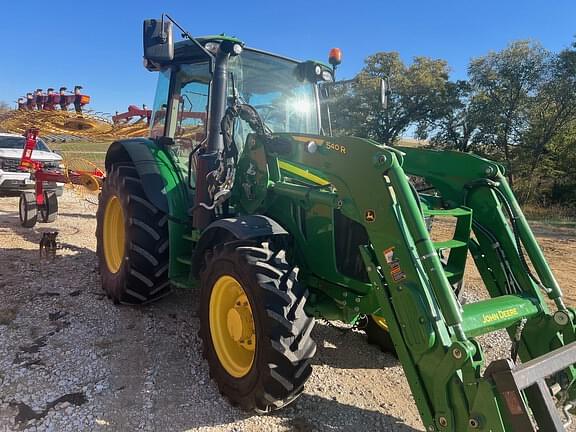 Image of John Deere 5100R Primary image