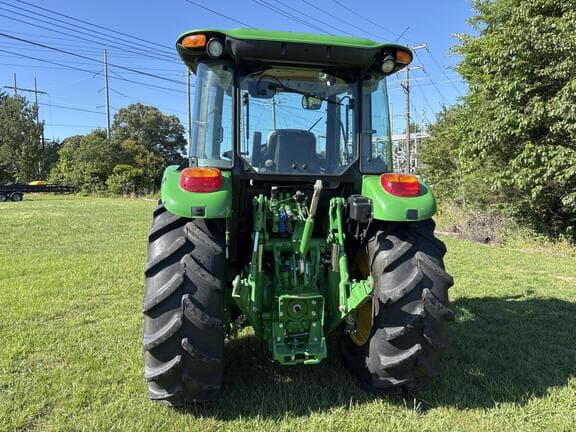 Image of John Deere 5115M equipment image 3