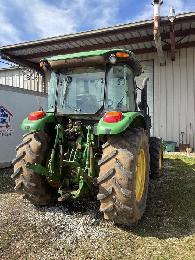 Image of John Deere 5115M equipment image 4