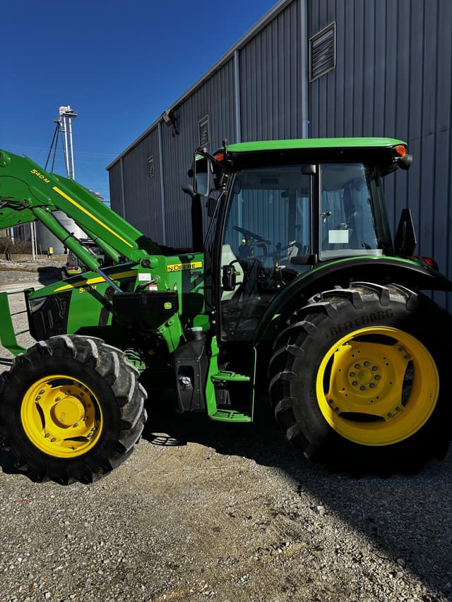 Image of John Deere 5115M equipment image 1