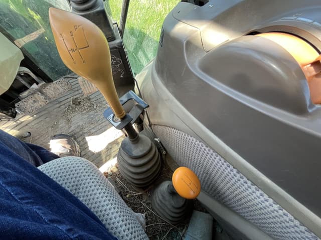 Image of John Deere 5115M equipment image 4