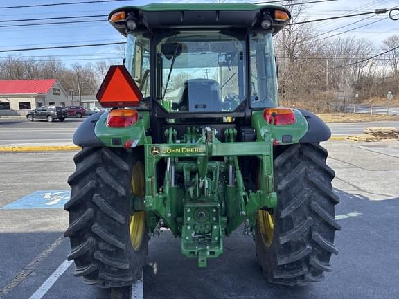 Image of John Deere 5115M equipment image 2