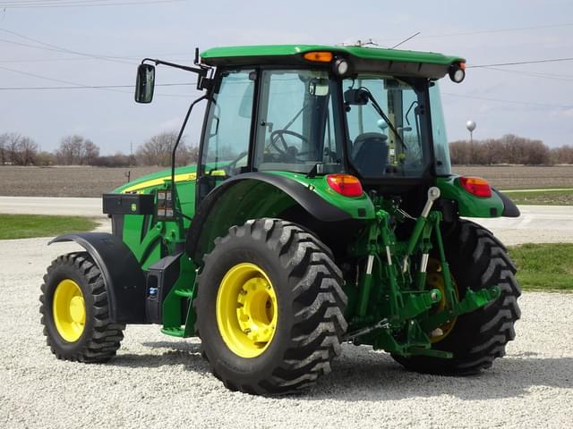 Image of John Deere 5115M equipment image 3