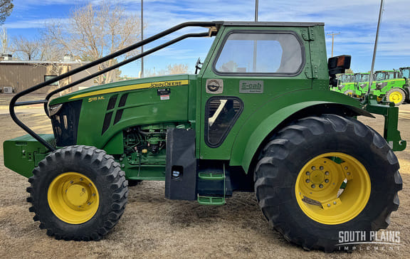 2019 John Deere 5115ML Equipment Image0
