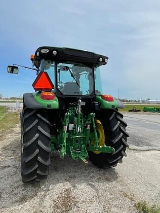 Image of John Deere 5125R equipment image 2