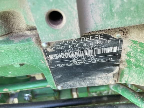 Image of John Deere 5125R equipment image 4