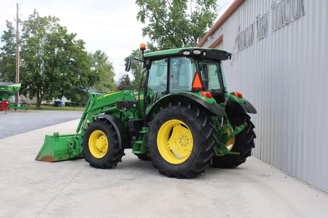Image of John Deere 5125R equipment image 3