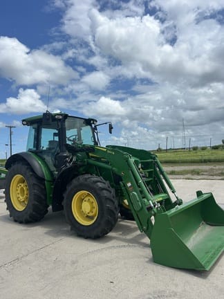 2019 John Deere 5125R Equipment Image0
