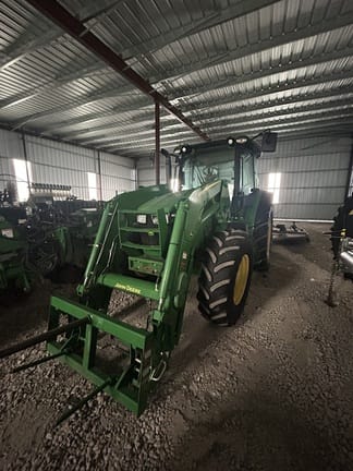 2019 John Deere 5125R Equipment Image0
