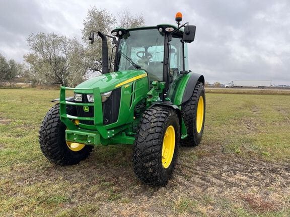 2019 John Deere 5125R Equipment Image0