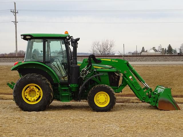 Image of John Deere 5125R equipment image 1