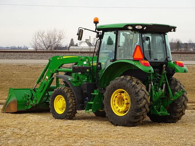 Image of John Deere 5125R equipment image 4