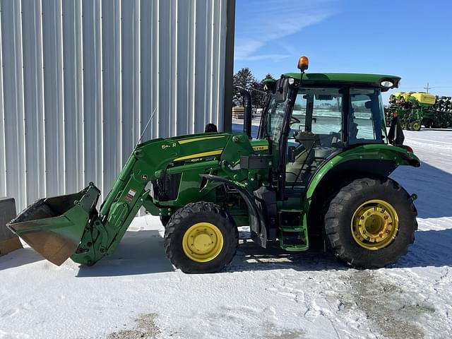 Image of John Deere 5125R equipment image 1