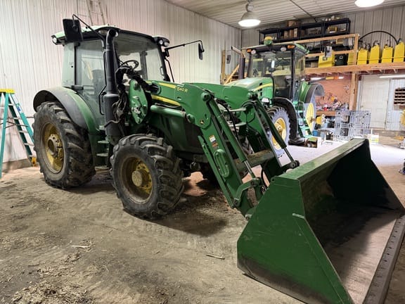 2019 John Deere 5125R Equipment Image0