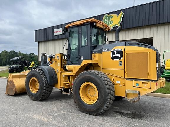 Image of John Deere 524L equipment image 3