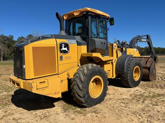 Image of John Deere 524L equipment image 1